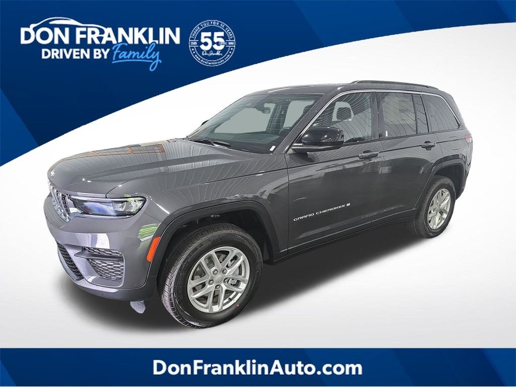 2026 Jeep Grand Cherokee Laredo 4x4's photo