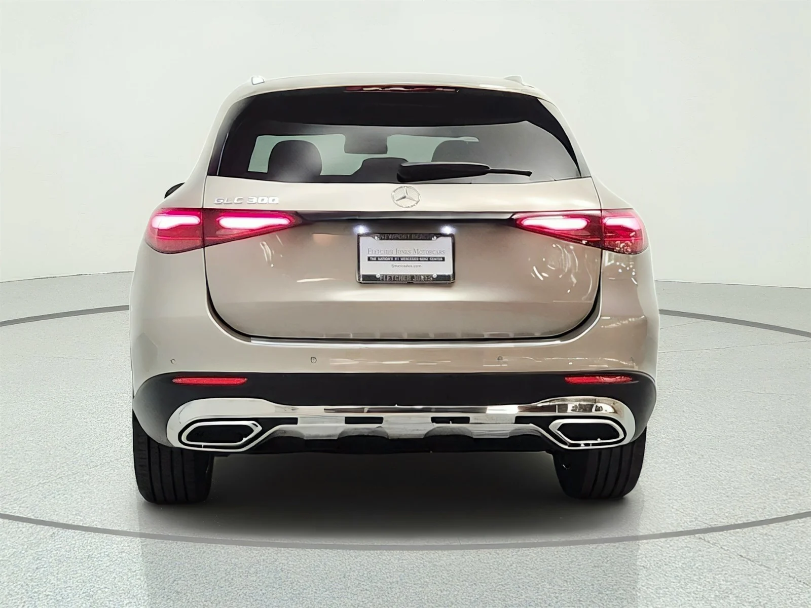 Used 2023 Mojave Silver Metallic Mercedes-Benz GLC 300 SUV image 6