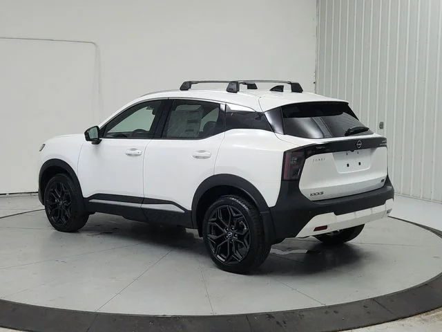New 2026 White Nissan SR image 5