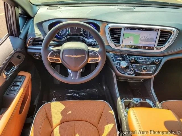 2026 Chrysler Pacifica Pinnacle - Photo 16