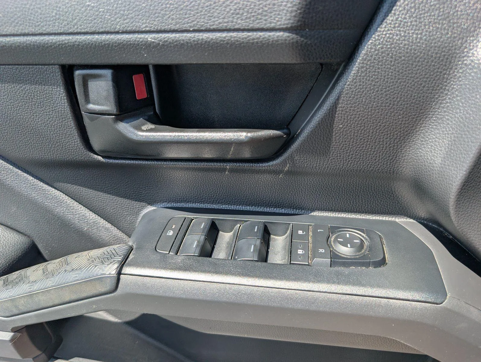 Used 2024 Underground Toyota SR image 31