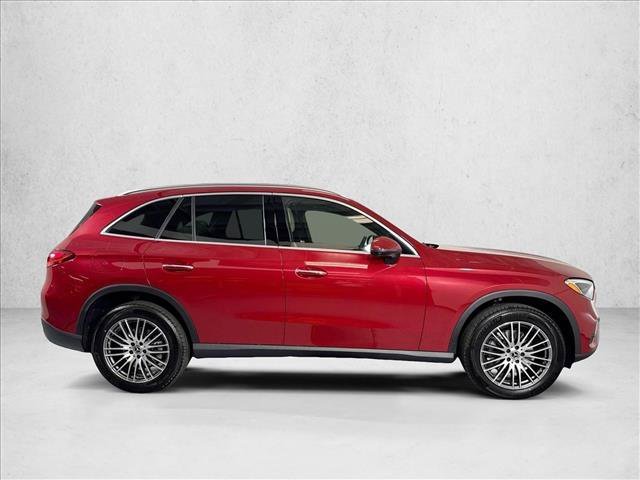 New 2026 MANUFAKTUR Patagonia Red Metallic Mercedes-Benz GLC 300 image 34