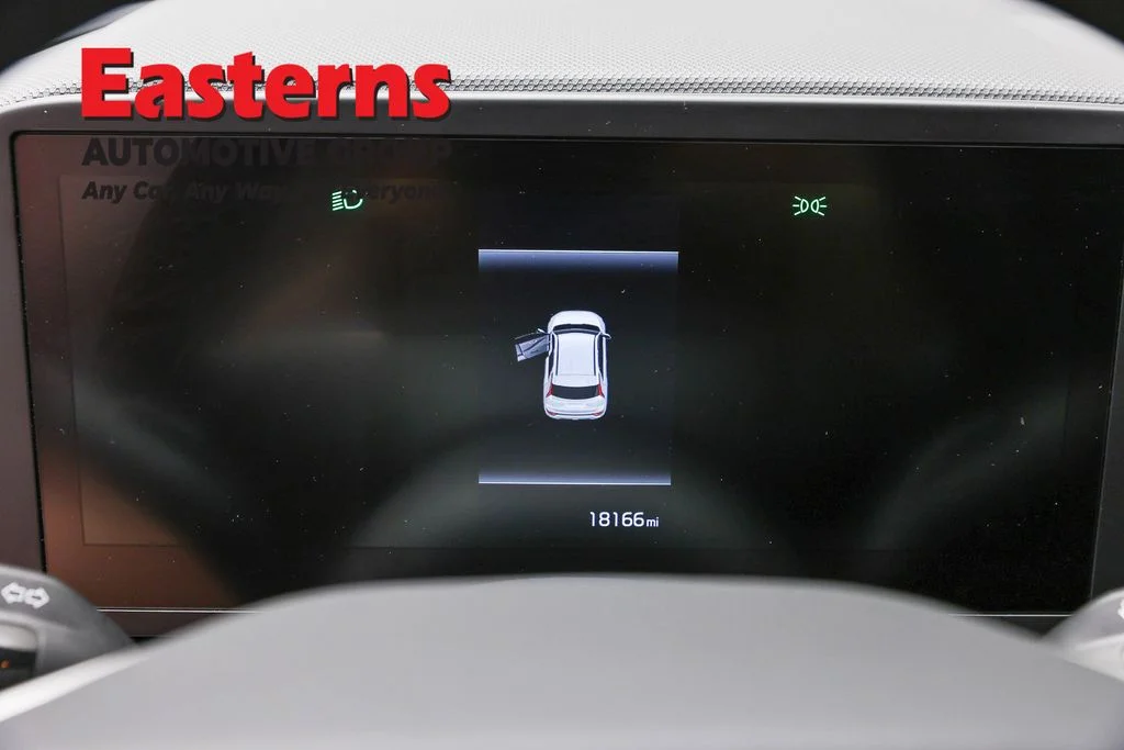 Used 2025 Black Kia LX image 17