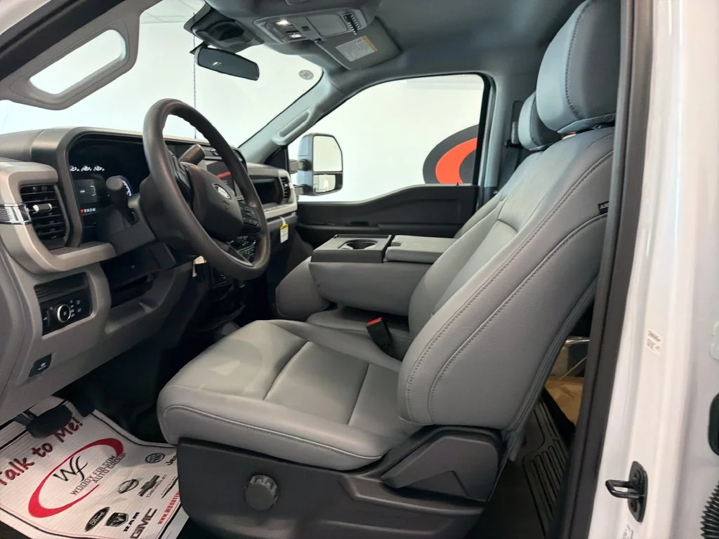 New 2027 White Ford XL image 9
