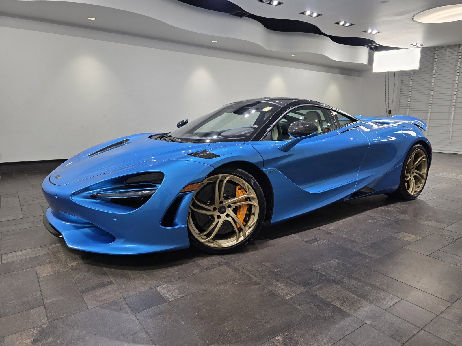 2025 McLaren 750S Base