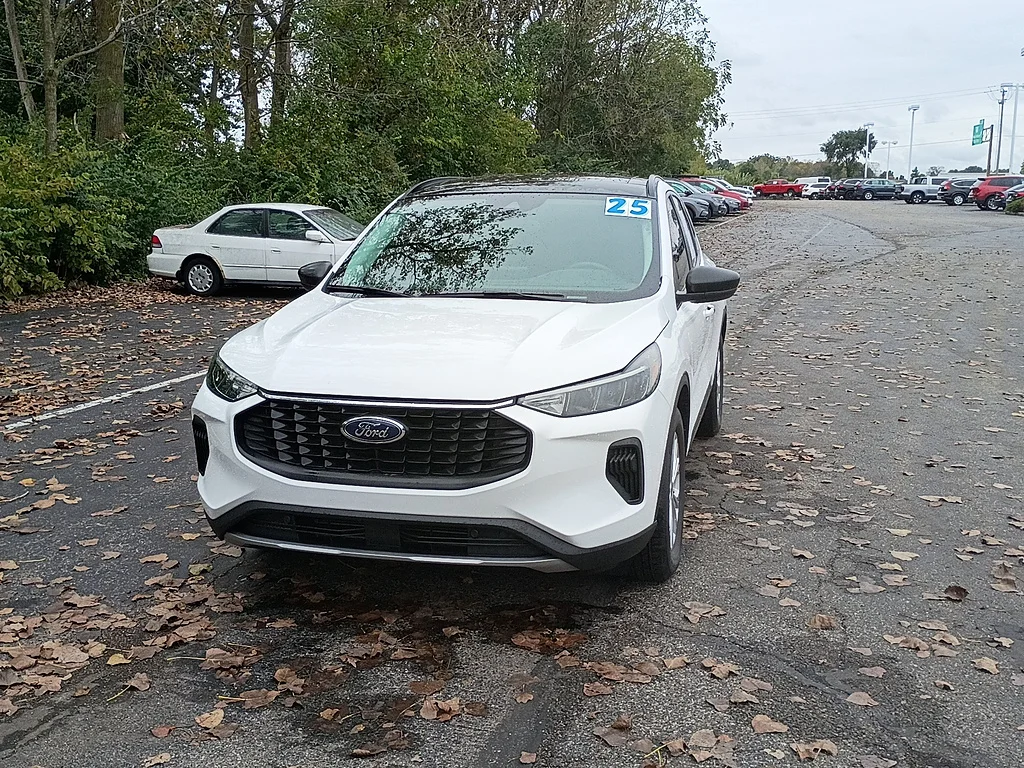 2025 Ford Escape Active, photo 7 of 12