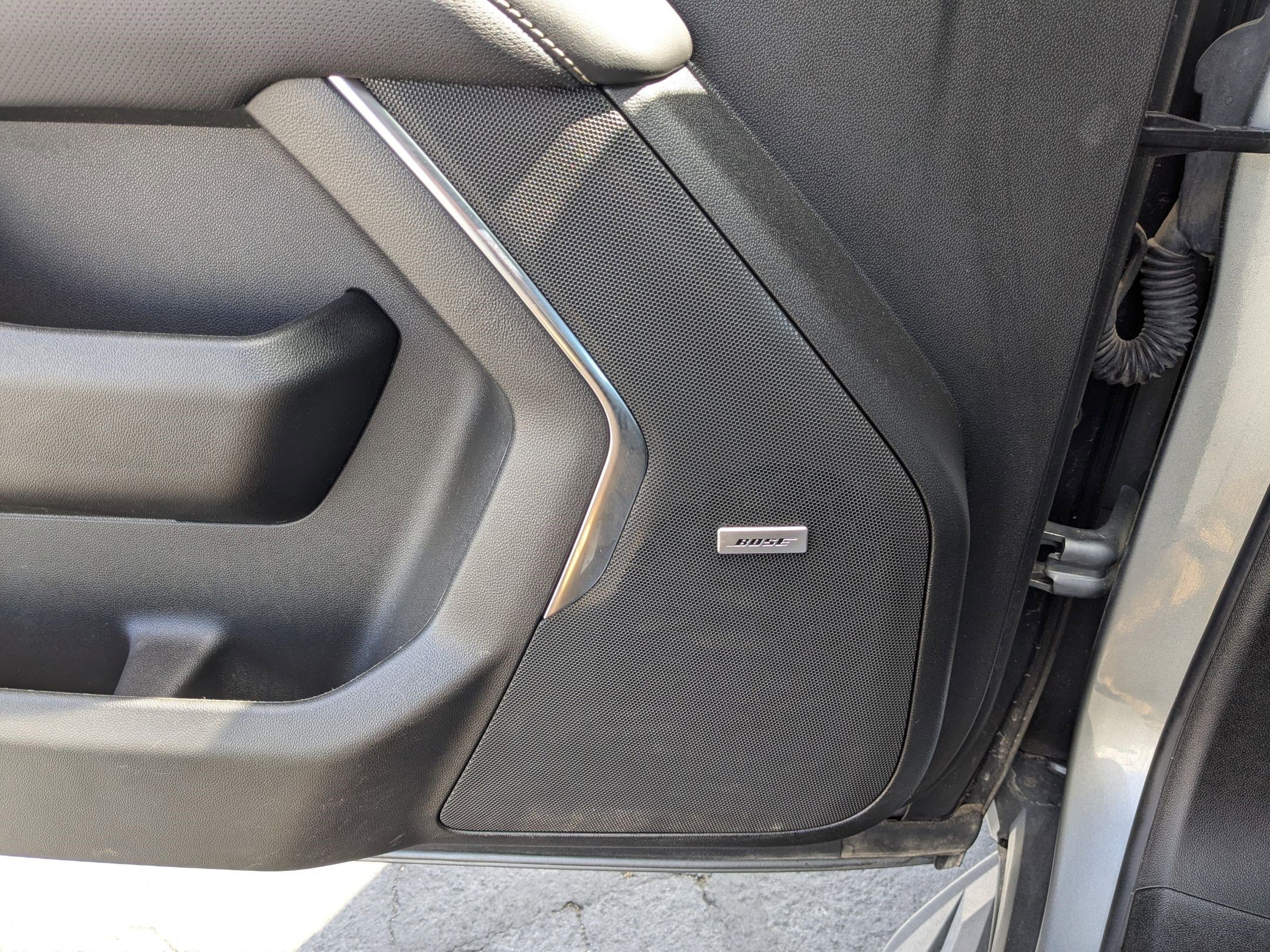Used 2023 Sterling Metallic GMC SLT image 15