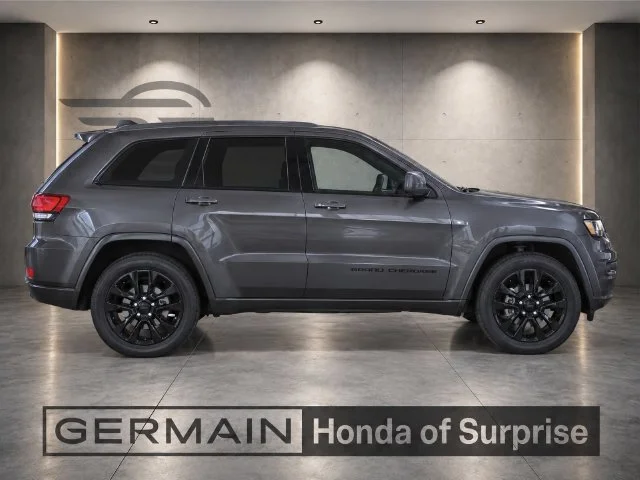 Used 2021 Granite Crystal Metallic Clearcoat Jeep Laredo X image 6