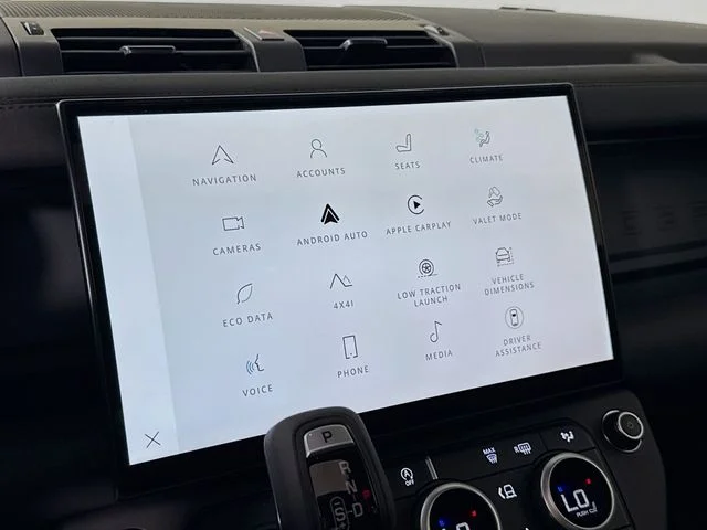 New 2026 Santorini Black Land Rover S image 15