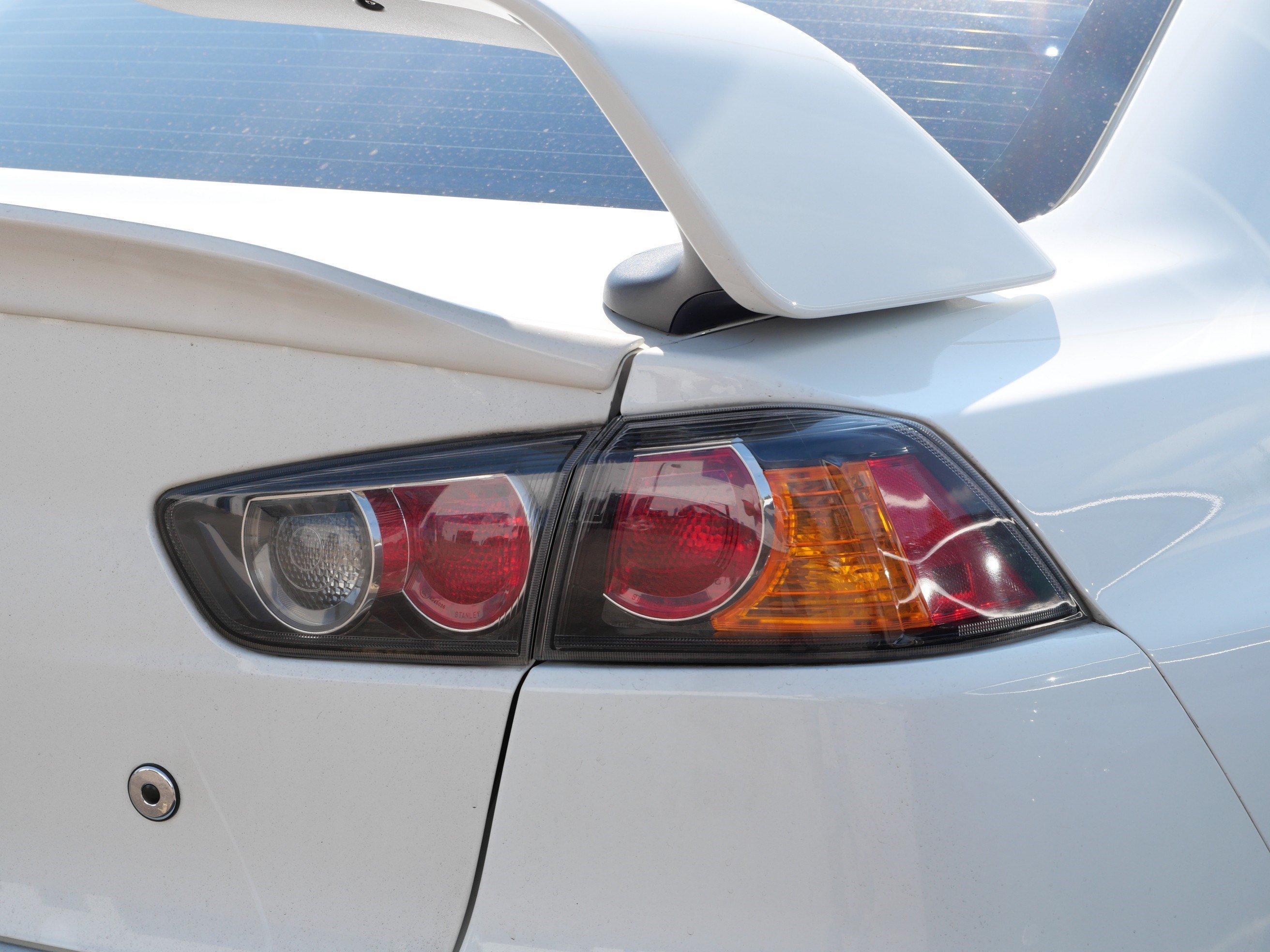 Used 2012 Wicked White Mitsubishi MR image 8
