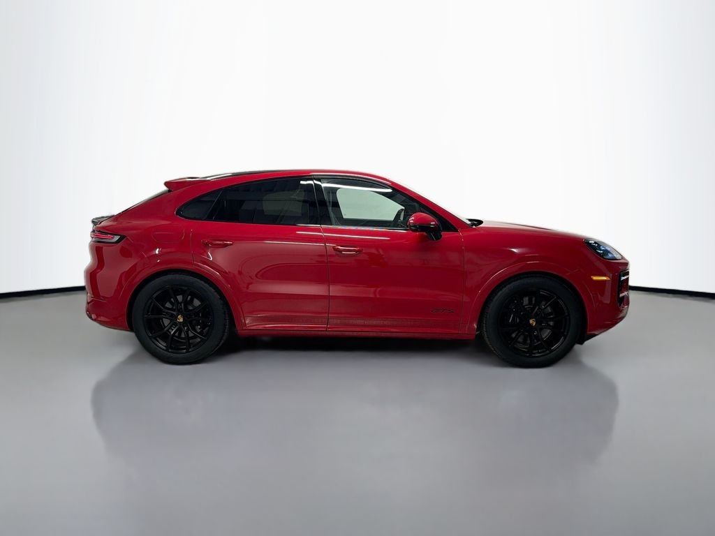 Used 2025  Porsche GTS image 8