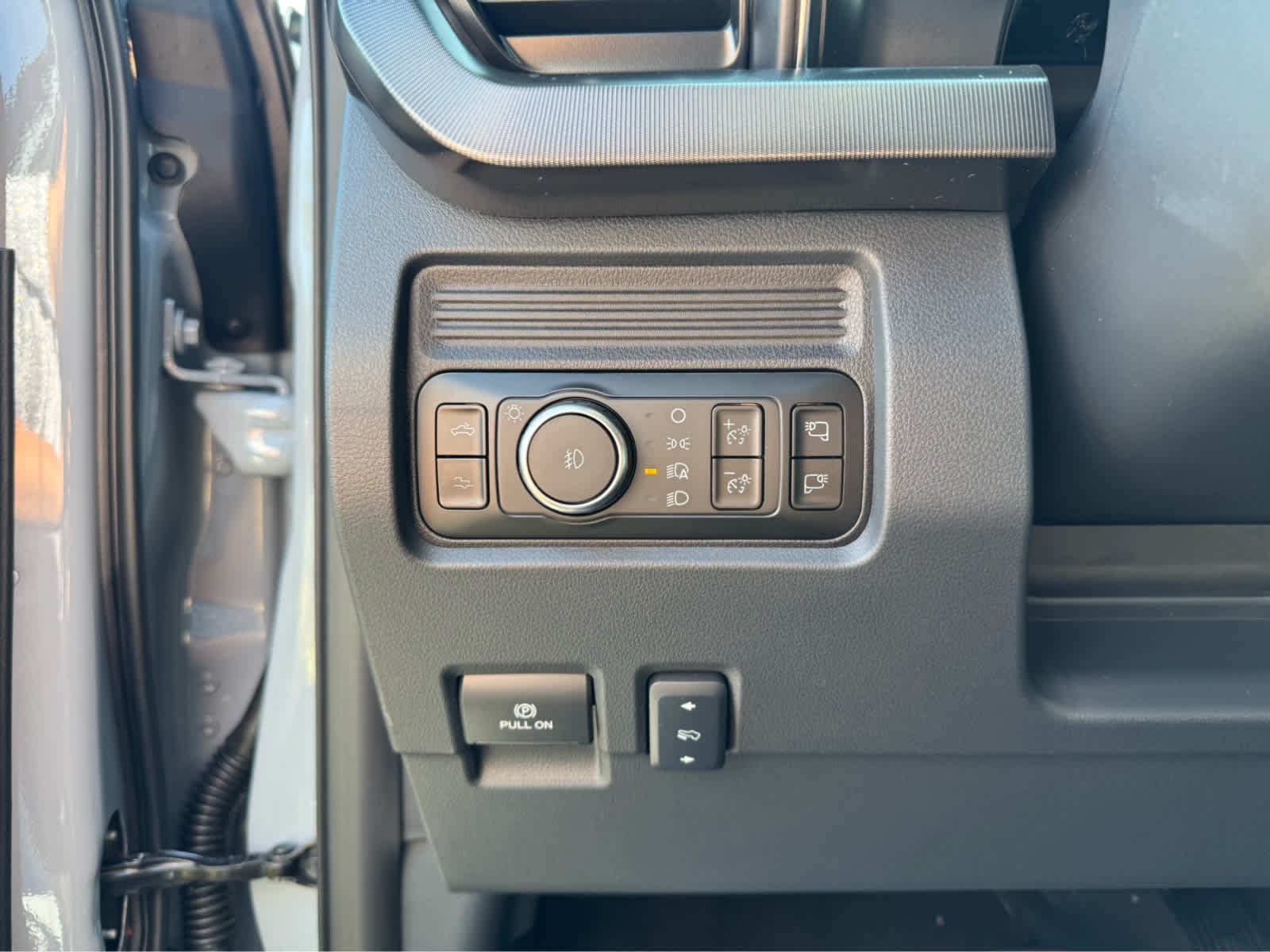 New 2026 Glacier Gray Metallic Tri-Coat Ford Platinum image 16