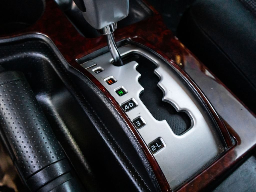 Used 2012  Toyota Base image 31