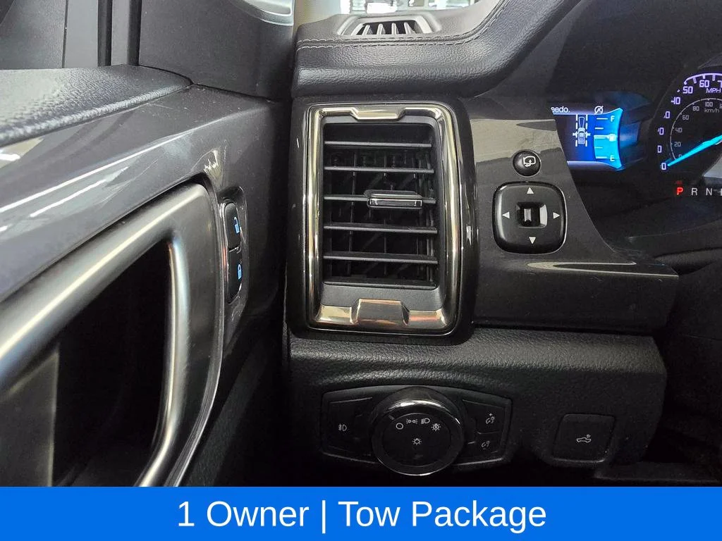 Used 2020 Magnetic Ford Lariat image 23