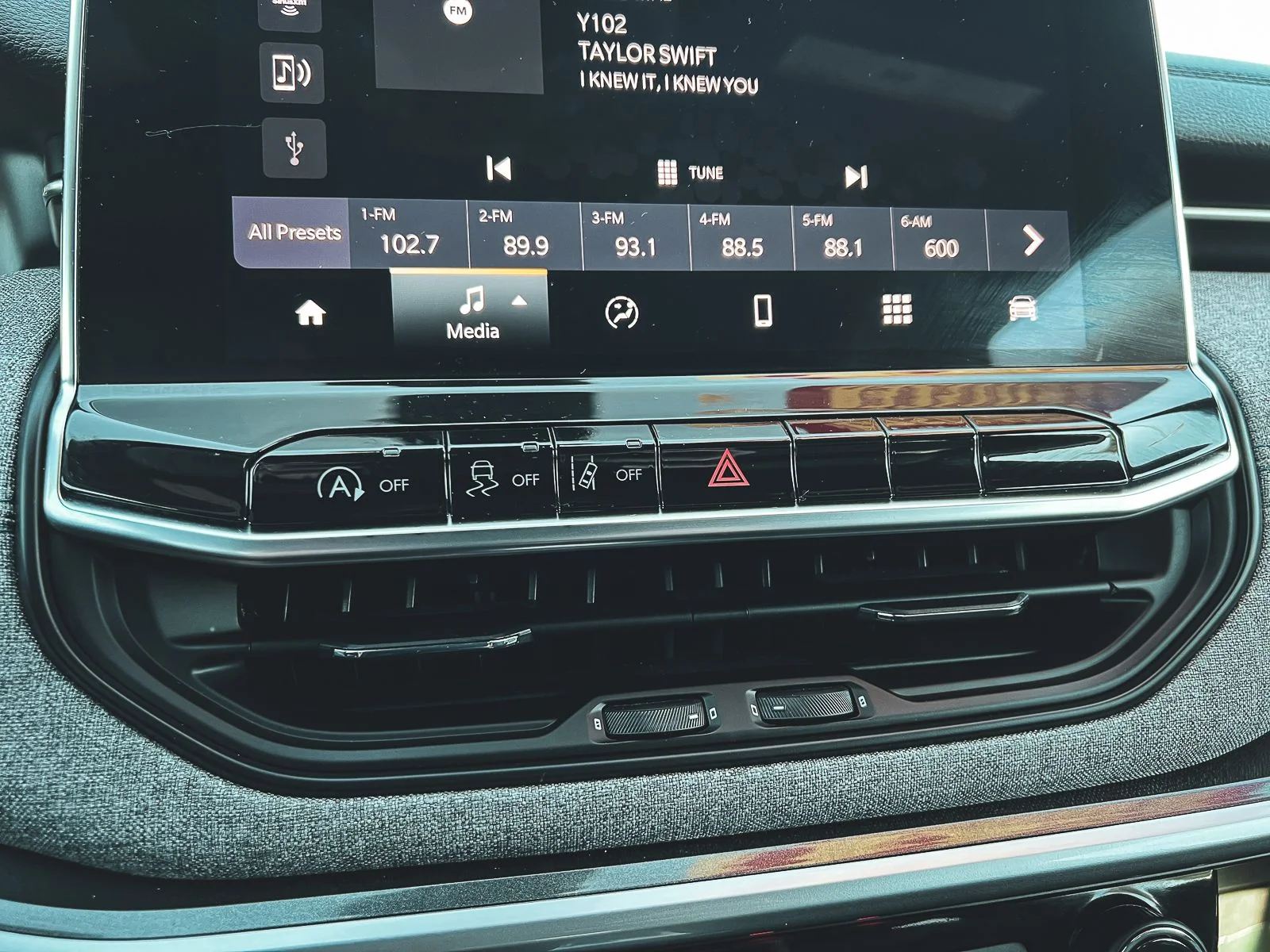2024 Jeep Compass Latitude - Photo 24