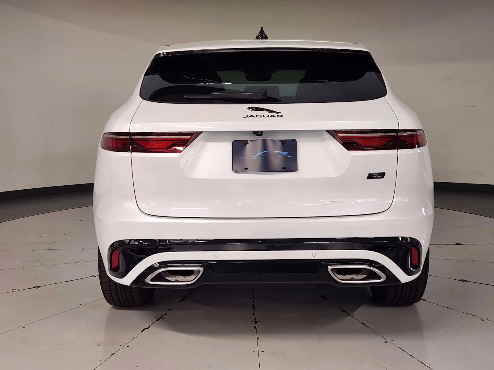 2026 Jaguar F-Pace R-Dynamic S - Photo 18