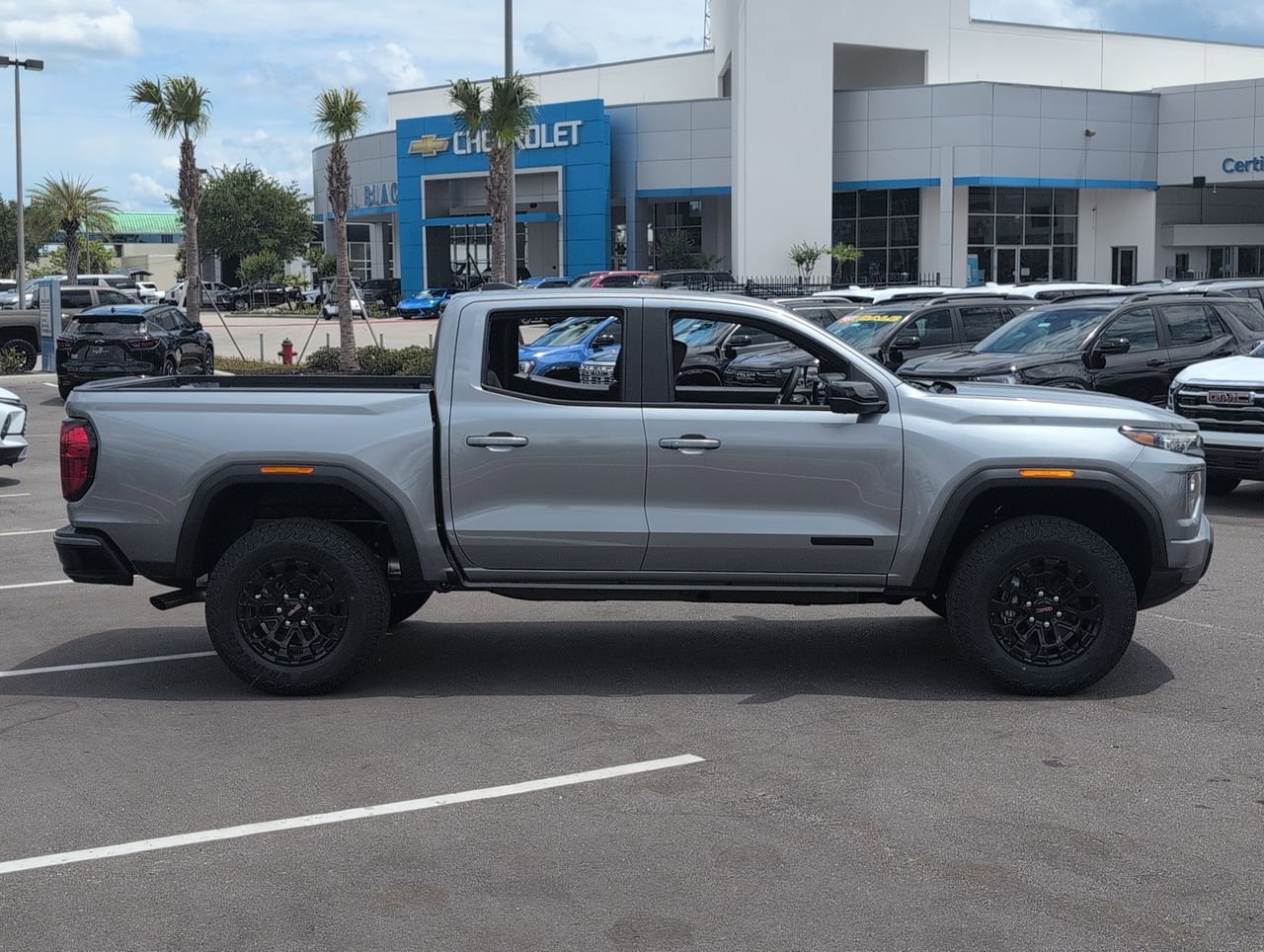 New 2026 Sterling Metallic GMC Elevation image 9