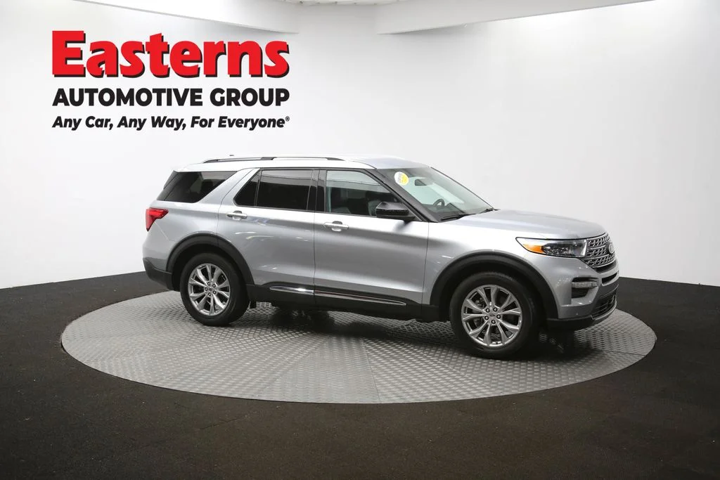 Used 2024 Silver Ford Limited image 52