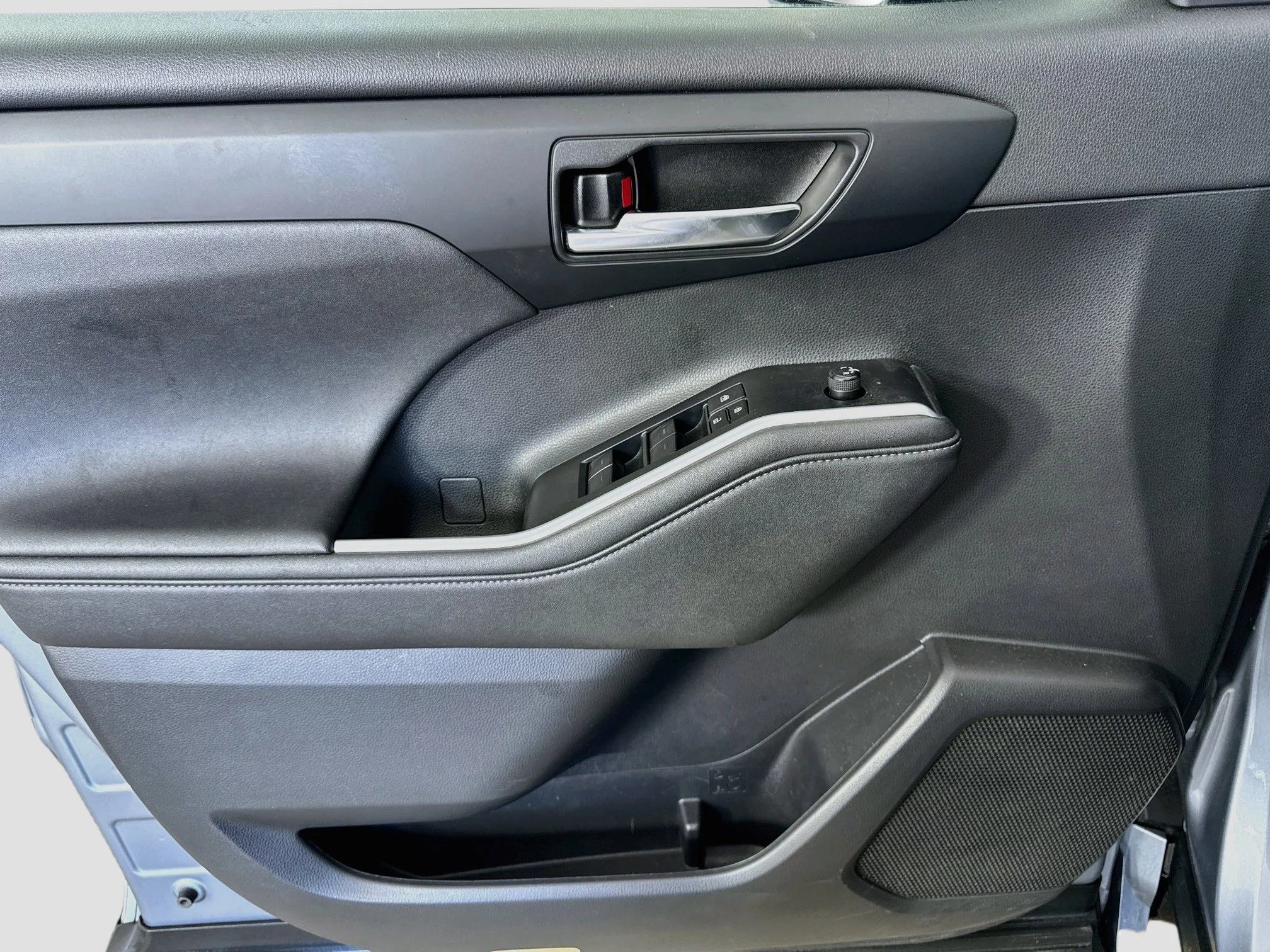 Used 2023 Gray Toyota L image 19