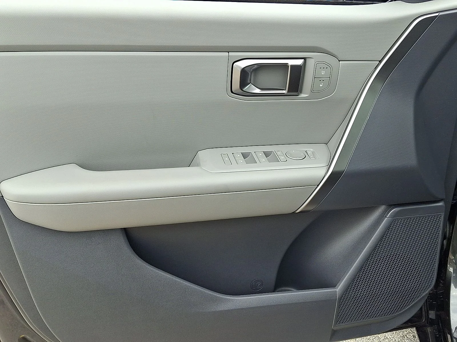New 2027 Gray Kia X-Line S image 11