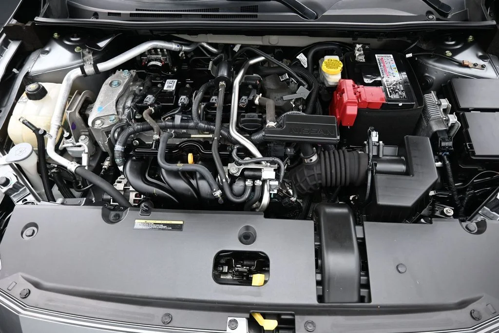 Used 2023 Gray Nissan SV image 15