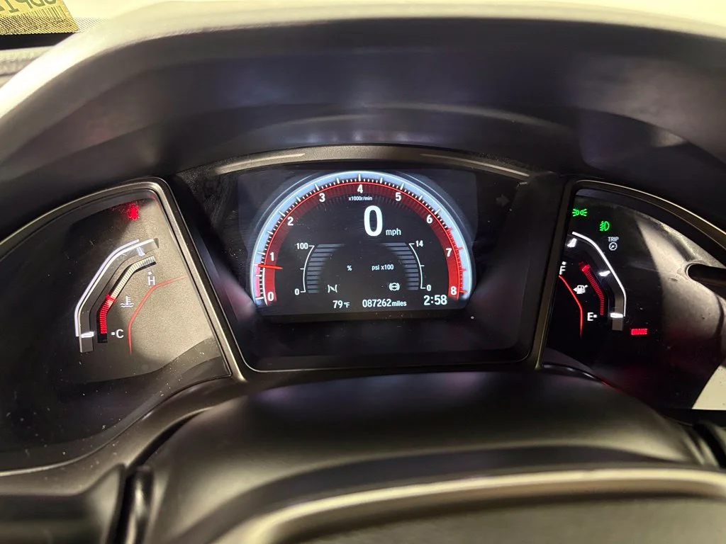 Used 2018 White Honda Si image 25