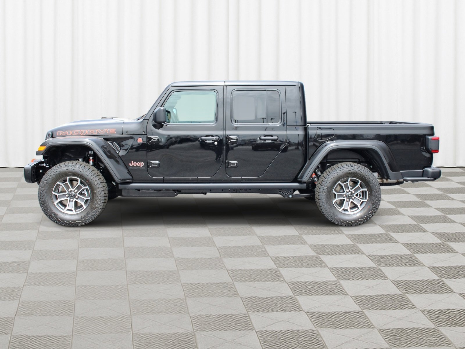 New 2026 Black Clear-Coat Exterior Paint Jeep Mojave X image 36