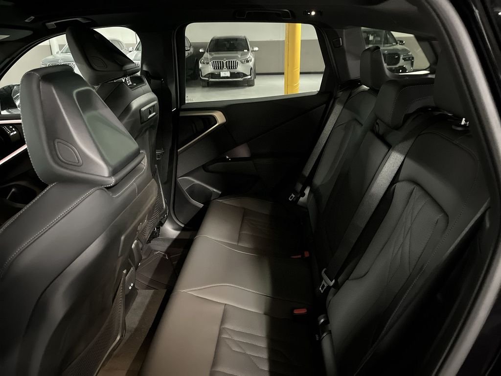 2025 BMW X3 30 - Photo 23
