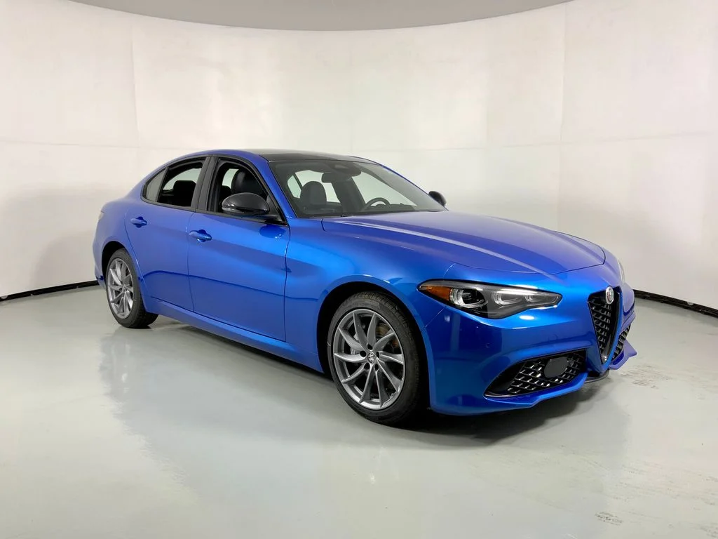 New 2026 Misano Blue Metallic Exterior Paint Alfa Romeo Sprint image 4