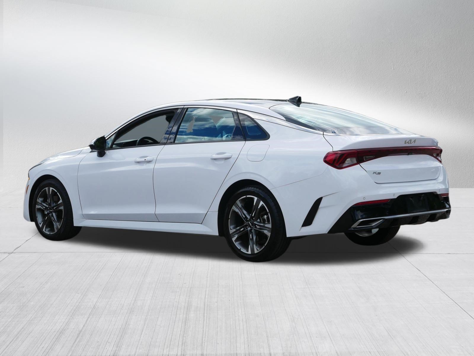 Certified Used 2022 Glacial White Pearl Kia EX image 5