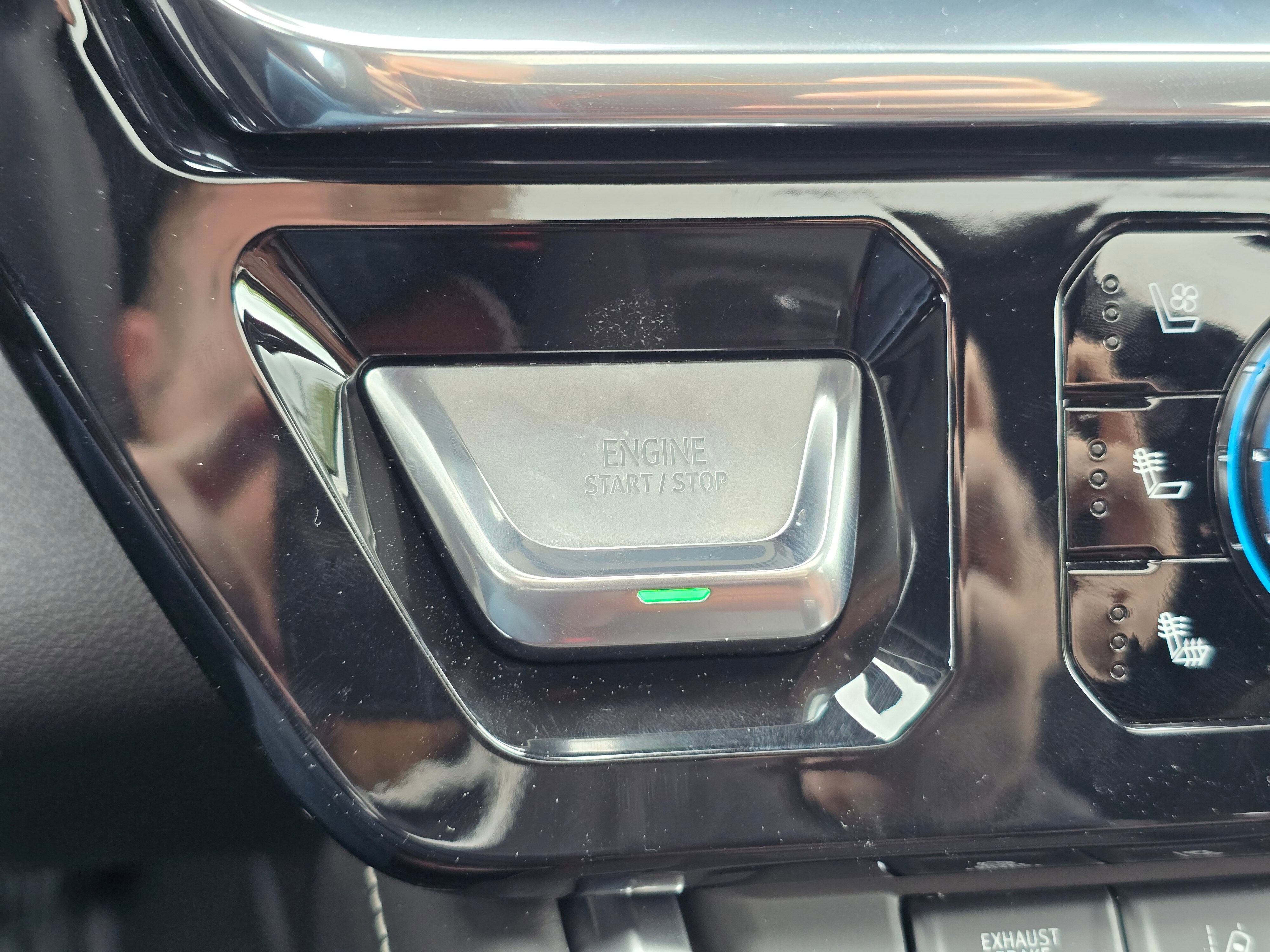 2026 GMC Sierra 3500HD Denali Ultimate - Photo 20