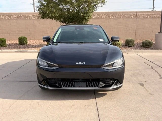 Used 2024 Blue Kia Wind image 3