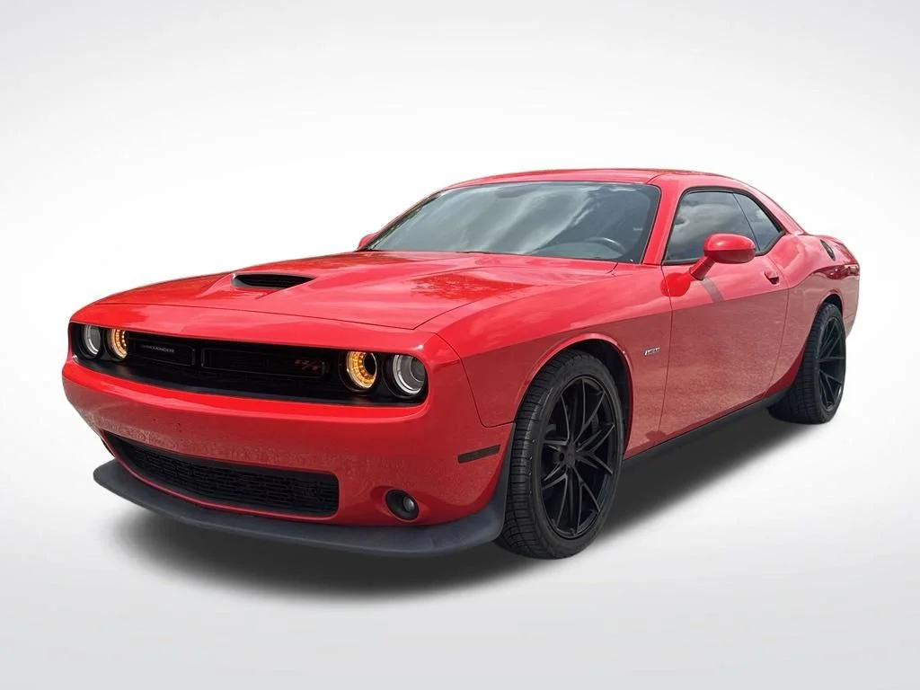 Used 2019 Red Dodge R/T image 2