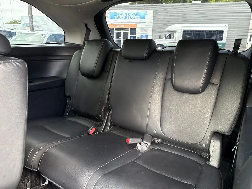 Used 2022 White Honda EX-L image 26