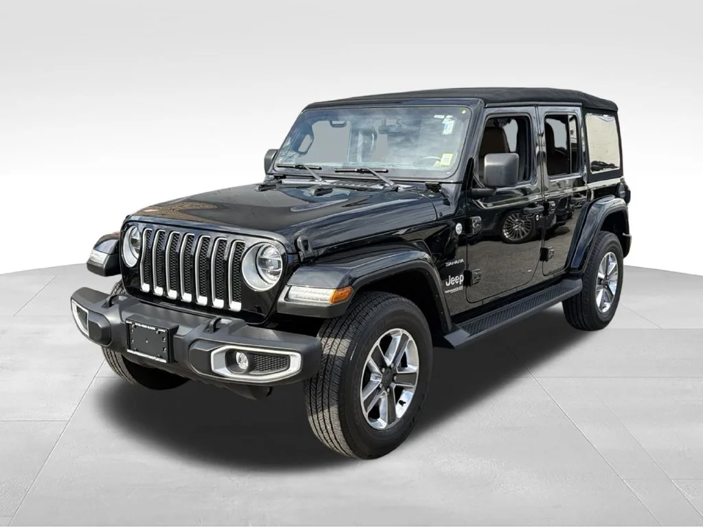 Used 2022 Black Jeep Unlimited Sahara image 3