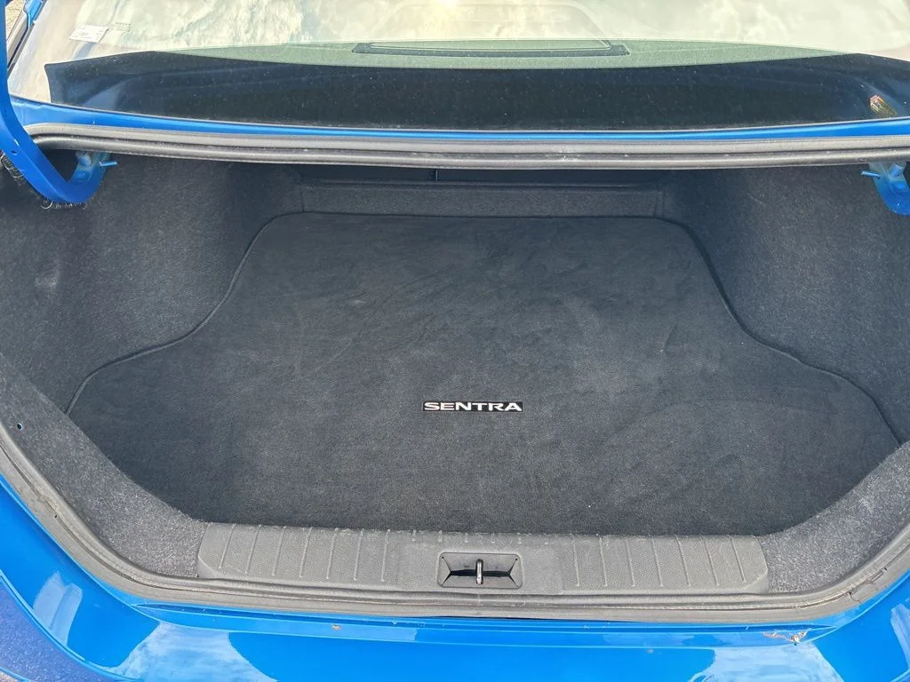 Used 2022 Blue Nissan SV image 24