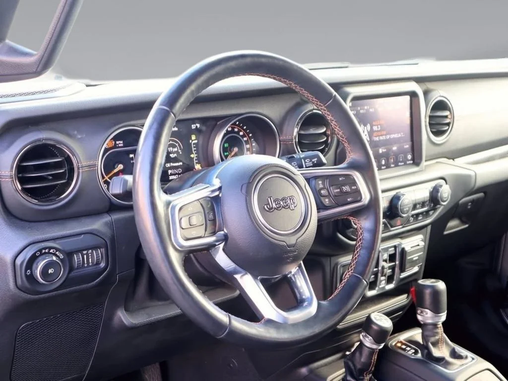 Used 2021 Billet Silver Metallic Jeep Unlimited High Altitude image 15