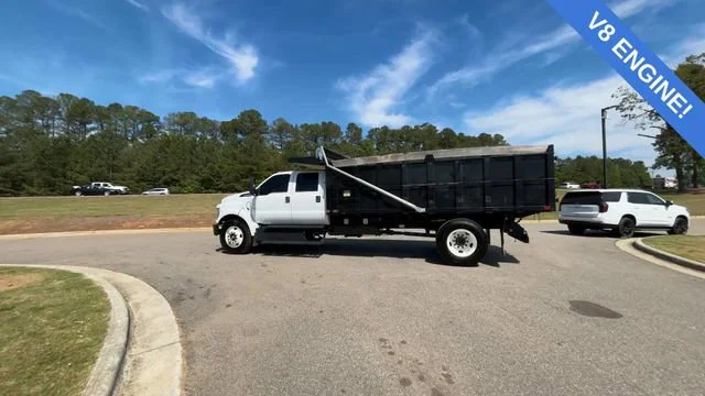 Used 2022  Ford NA image 6