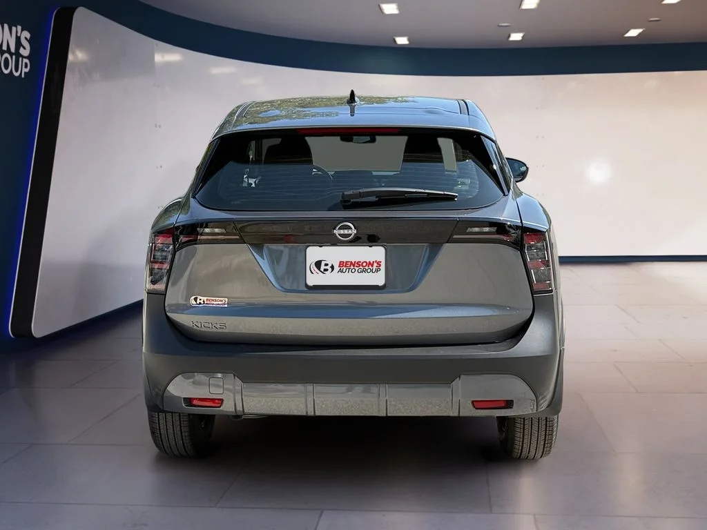 New 2027 Gray Nissan S image 4