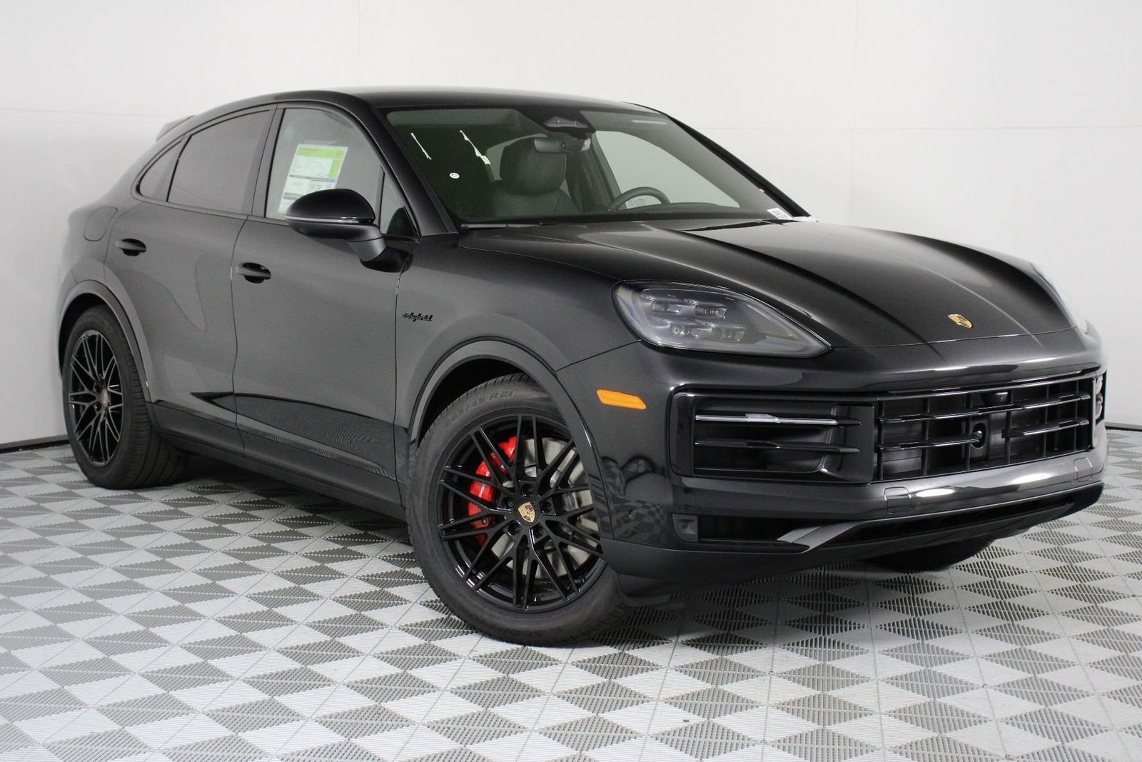 2026 Porsche Cayenne Coupe S E-Hybrid - Photo 9
