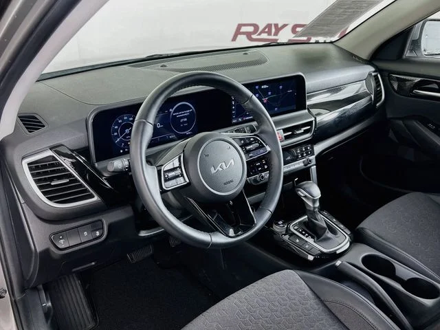 Used 2024 Gray Kia S image 34