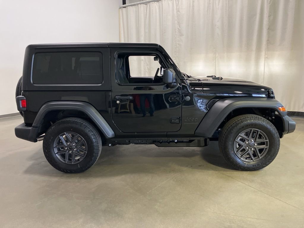 New 2026 Black Clear-Coat Exterior Paint Jeep Sport S image 20