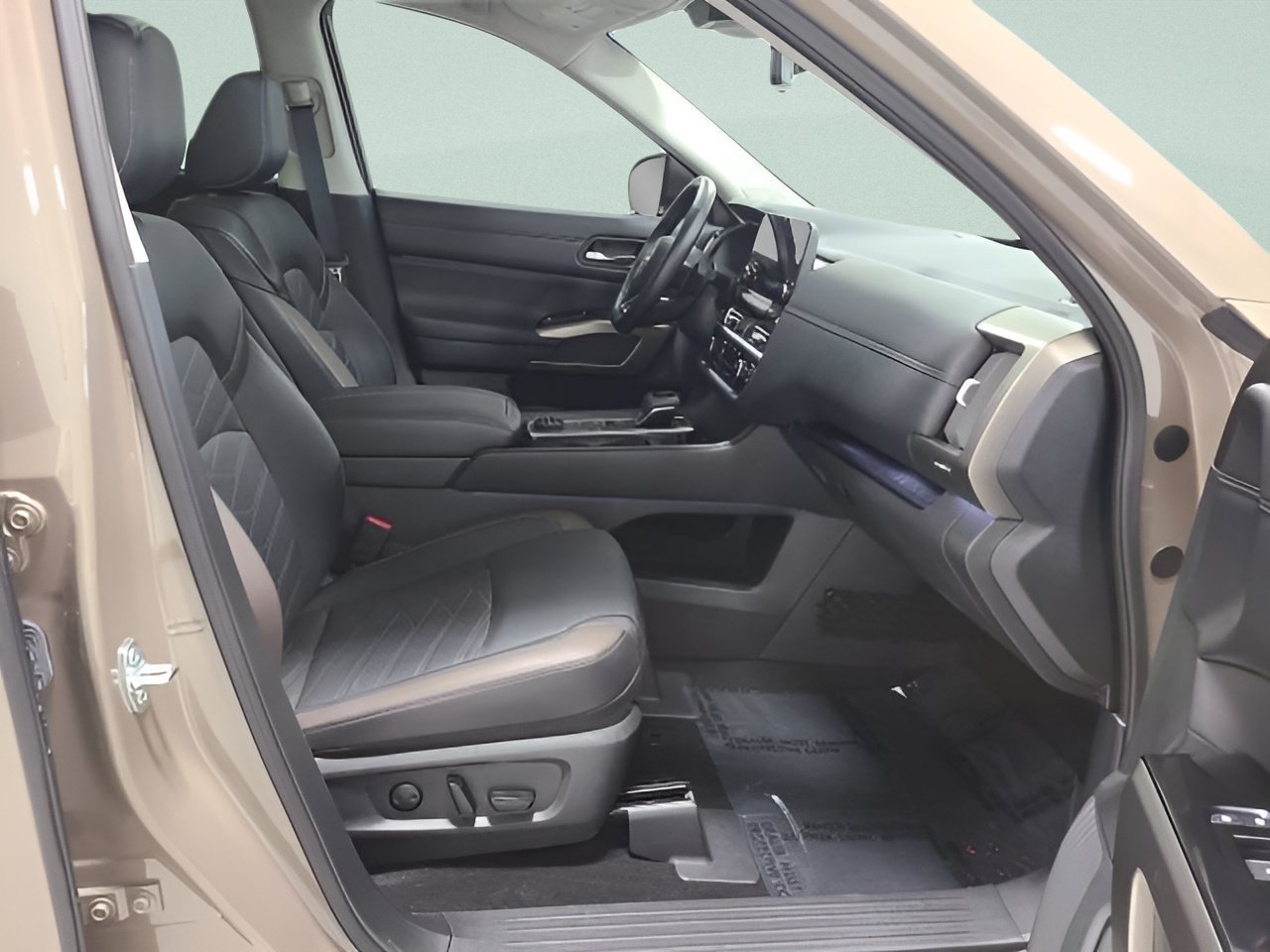 Used 2025 Baja Storm Nissan Platinum image 13