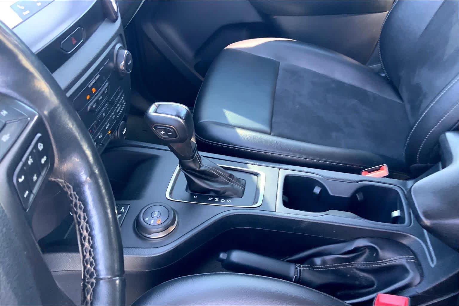 Used 2022 Shadow Black Ford XLT image 17