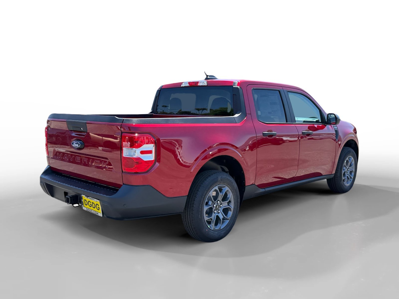 New 2026 Ruby Red Metallic Tinted Clearcoat Ford XLT image 5