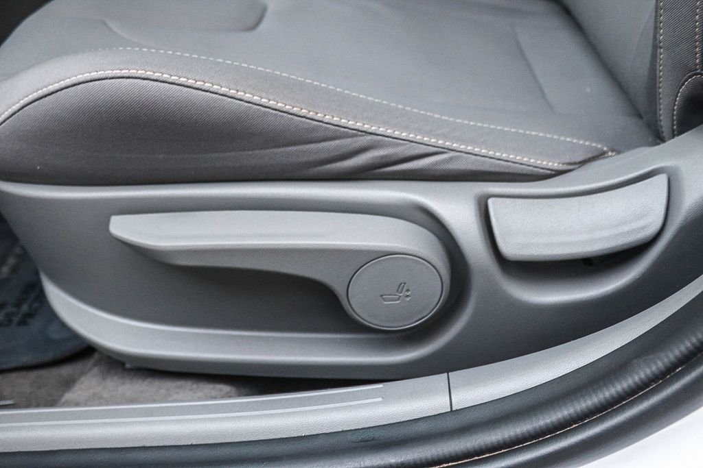 2024 Hyundai Elantra SEL - Photo 24