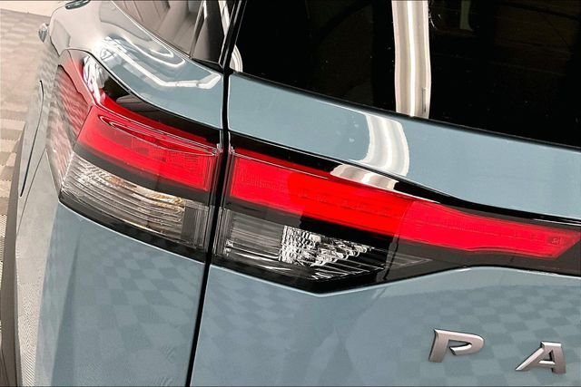 New 2026 Baltic Teal Nissan Platinum image 18