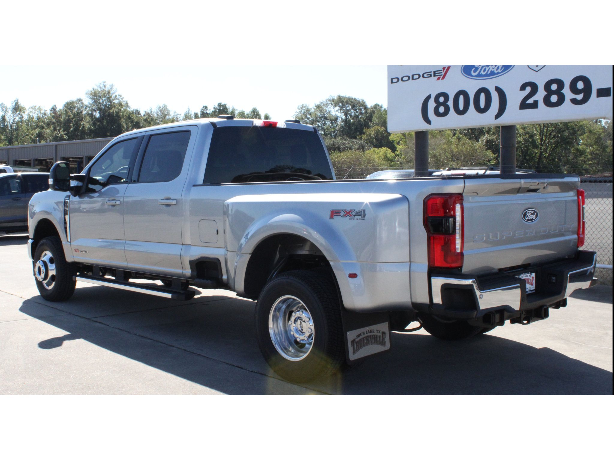 New 2027 Iconic Silver Metallic Ford LARIAT image 26