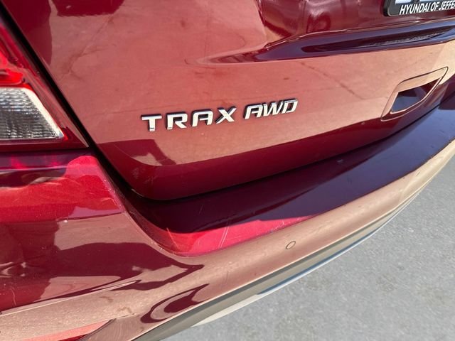 Used 2022 Red Chevrolet LT image 17