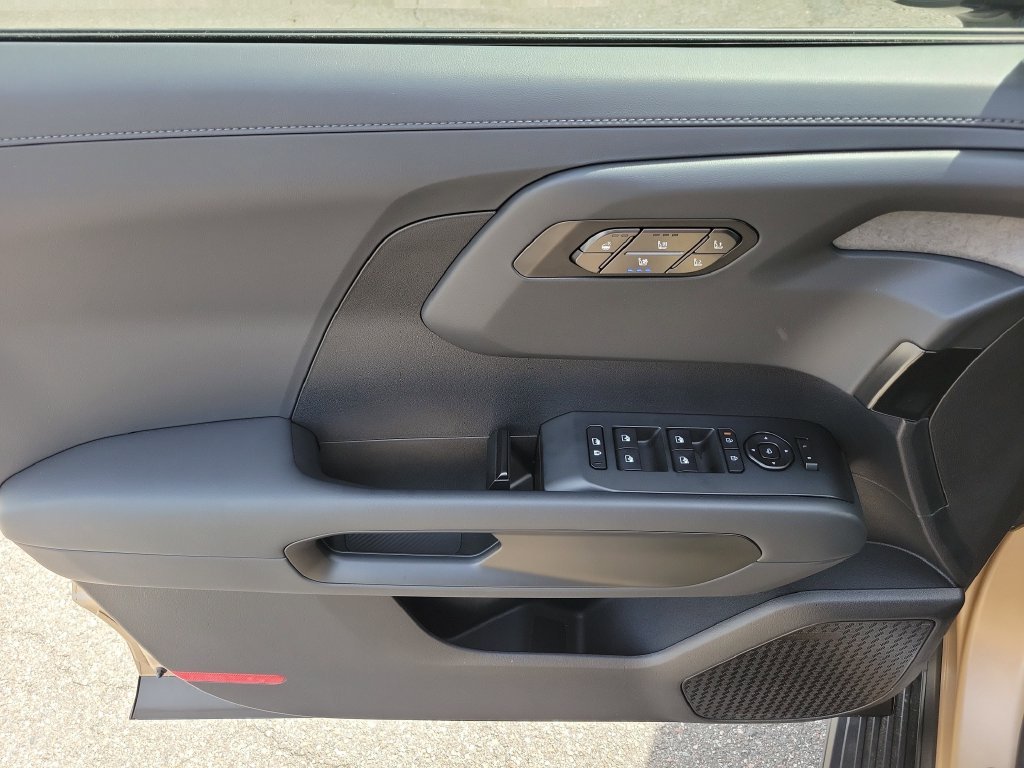 New 2027 Terrain Brown Matte Kia X-LINE SX image 22